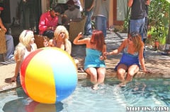 Crista Moore - Pool Party Poontang | Picture (1)