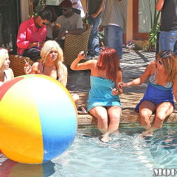 Pool Party Poontang
