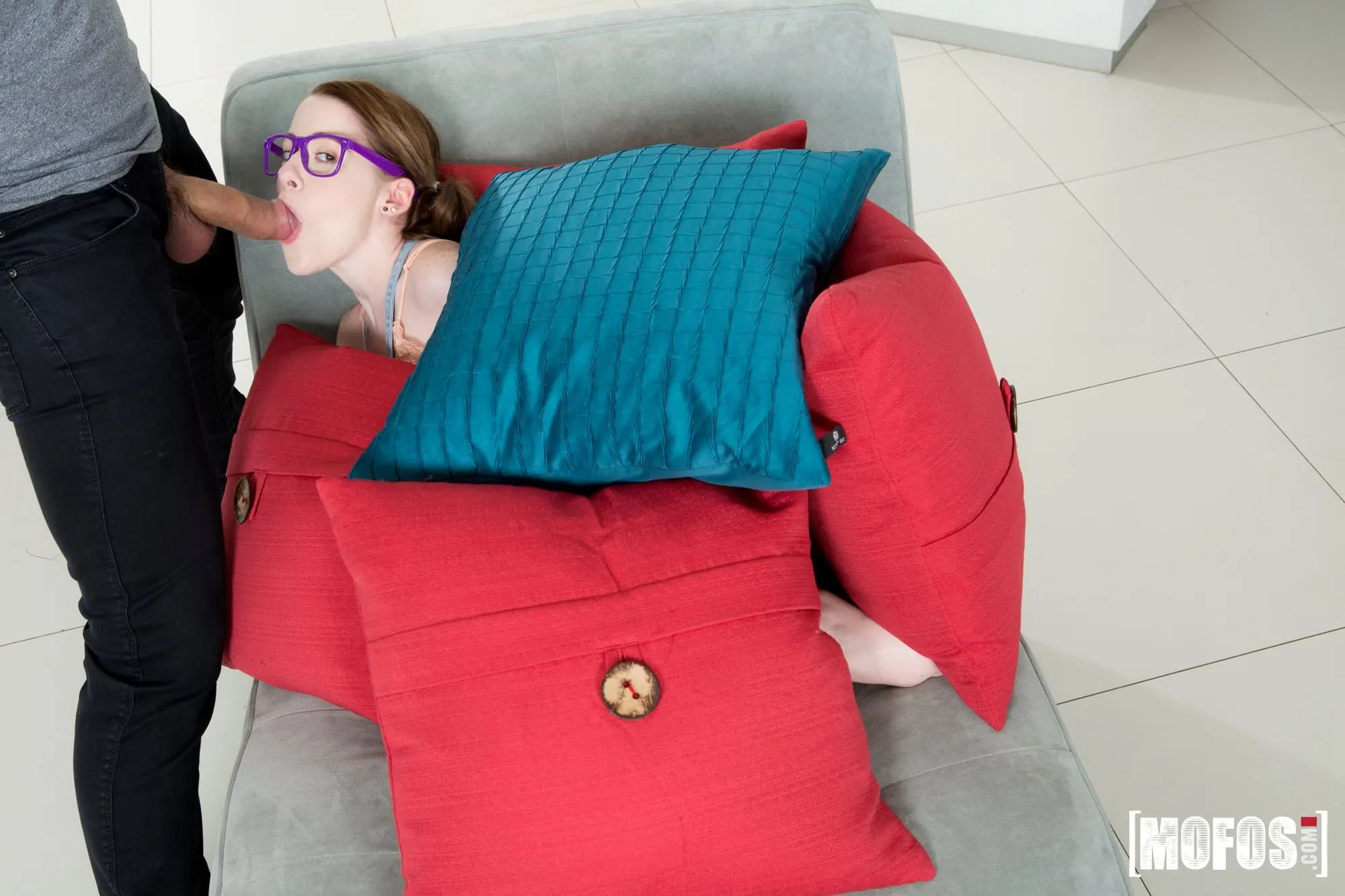 Alice Merches - Un pequeño nerd se lo lleva todo | Picture (12)