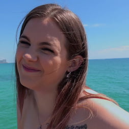 Teen Gives Ass For Cash