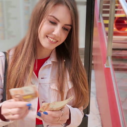 Ukrainian Babe Loves Public Sex