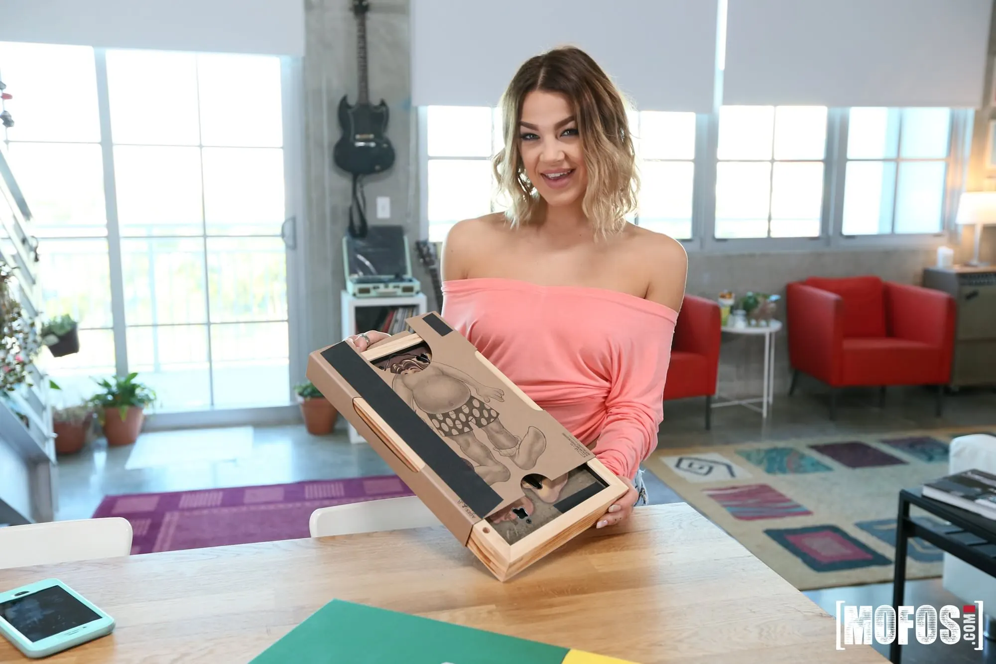 Evelin Stone - La primera vez anal de Everelin | Picture (1)