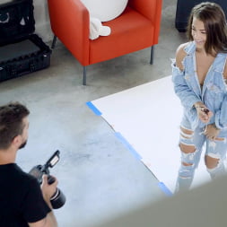 Photoshoot Turns Into Sex Tape