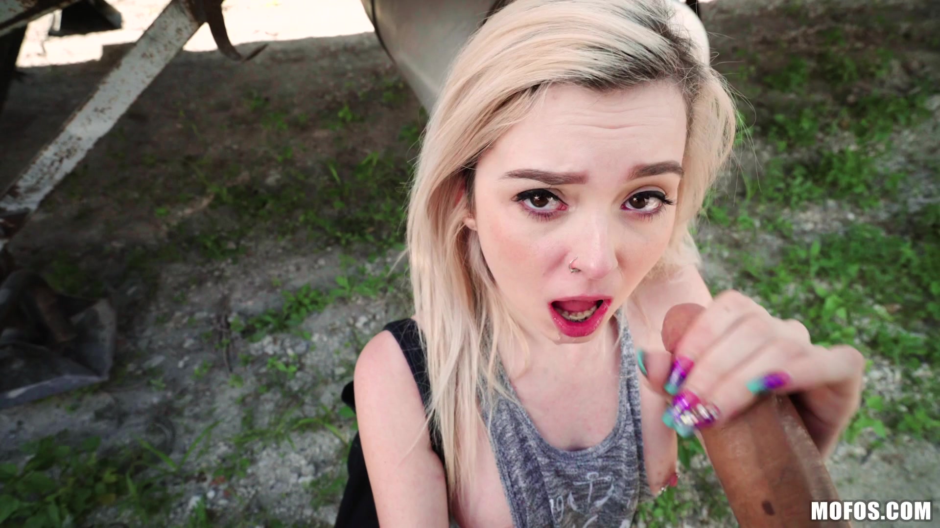 Blonde Teen Fucks For Ride