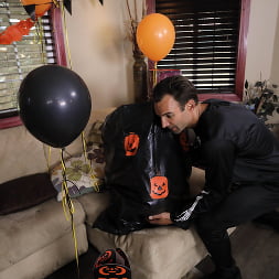 Tiny Trick or Treater