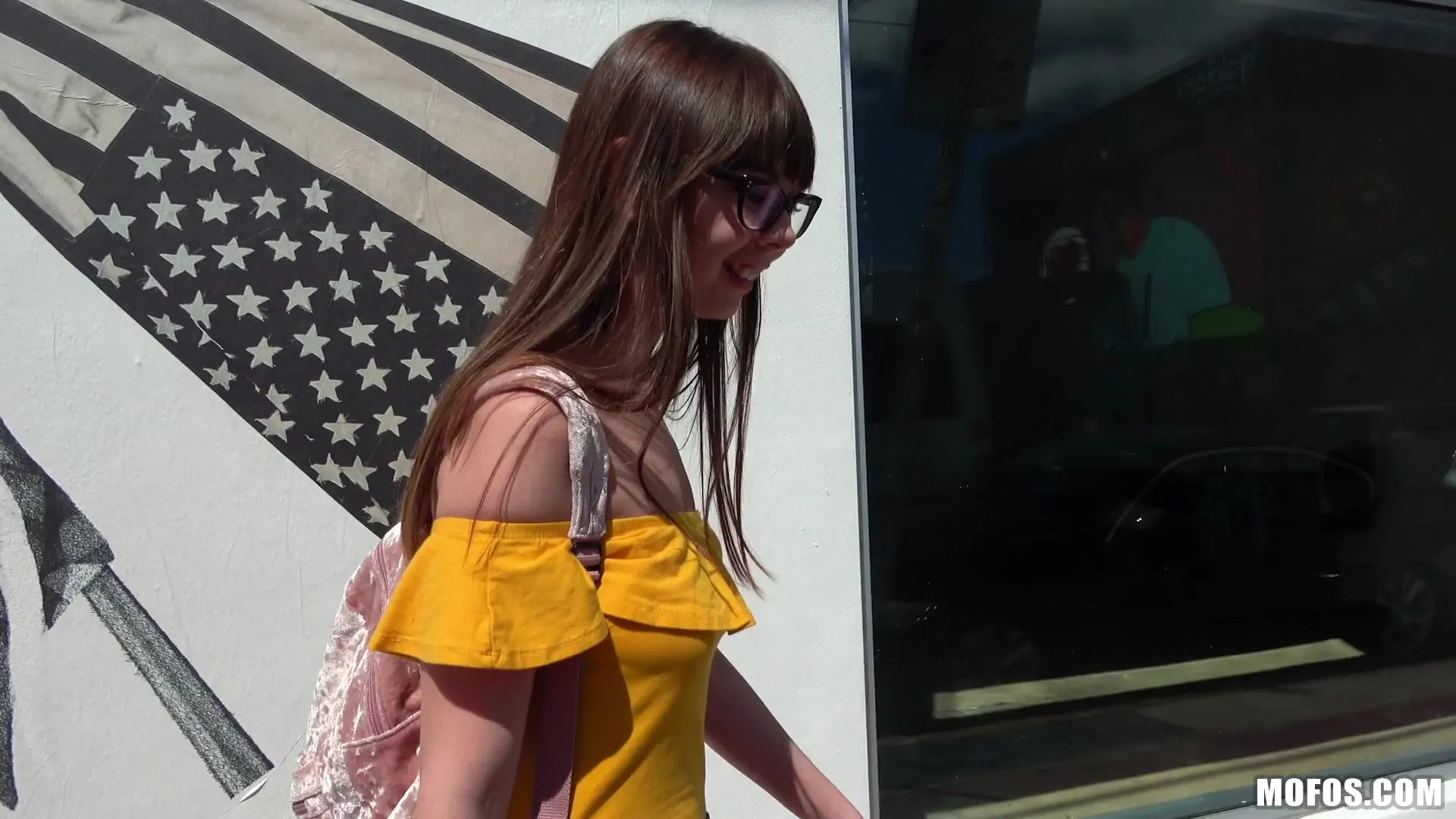Shae Celestine - Nerd cutie a horcajadas sobre una enorme polla | Picture (42)