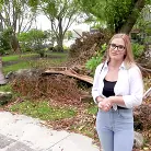 Sloan Harper in 'Curvy Glasses Chick Outdoor Sex'